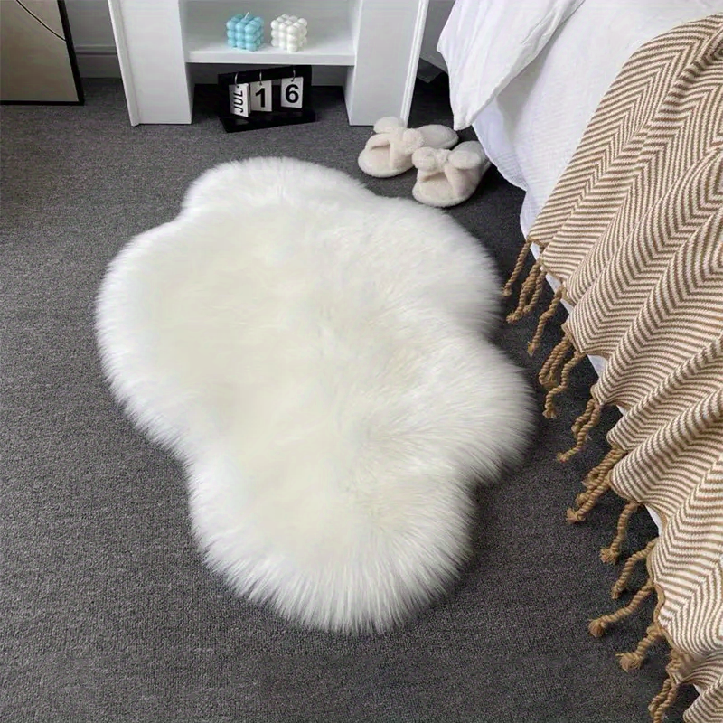 dropship 1pc, Fluffy Cloud Plush Rug - Soft Faux Fur Bedroom Decoration, Machine Washable, Funny Doormat, Nursery Decor, Throw Rugs for Home Decor