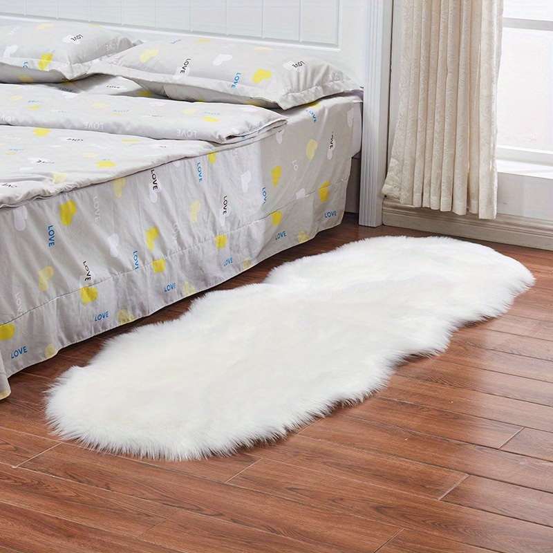dropship 1pc, Wool Carpet Long Fur Carpet Indoor Bedroom Floor Mat 23.62*70.87inch Ripped Shape Acrylic 80% Polyester 20% Suede Fleece Bottom Long Fur Carpet
