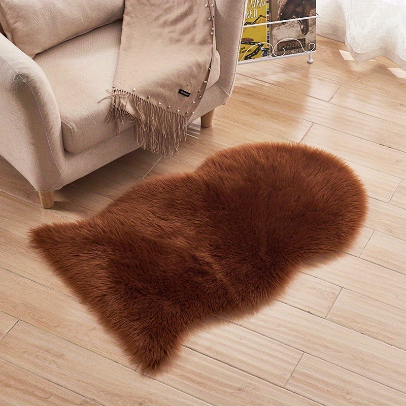 dropship 1pc Fluffy Imitation Wool Area Rug, Suede Fleece Bottom Long Imitation Wool Rug, Acrylic 80% Polyester 20%, 23.62*35.43inch, Living Room Bedroom Rug, Entryway Rug, Plush Rug, Simple Carpet
