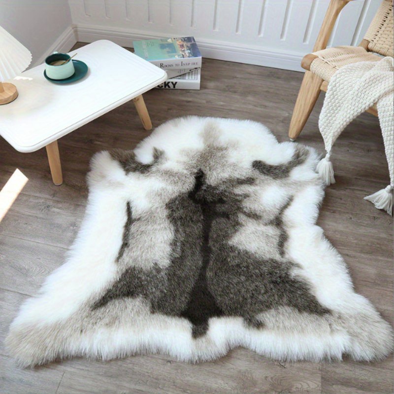 dropship 1pc, Soft and Fluffy Reindeer Hide Rug - Non-Slip Plush Faux Fur for Bedroom, Living Room, and Nursery - Machine Washable - White and Grey