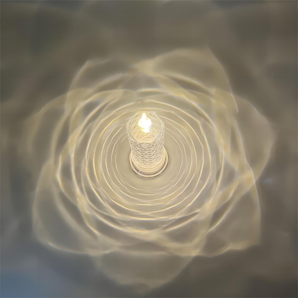 dropship 1pc Battery-Powered LED Candle Lamp with Rose Pattern Refraction Halo Projection for Birthday, Wedding, and Party Decor - Glowing Candle Lights in More Colors