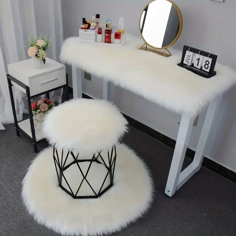 dropship 1pc Soft Plush Fur Rugs, Soft Fluffy Area Rug, Modern Faux Fur Rug, Fluffy Rug For Bedroom, White Rugs For Living Room, Carpet For Rooms, Rugs For Bedroom Aesthetic