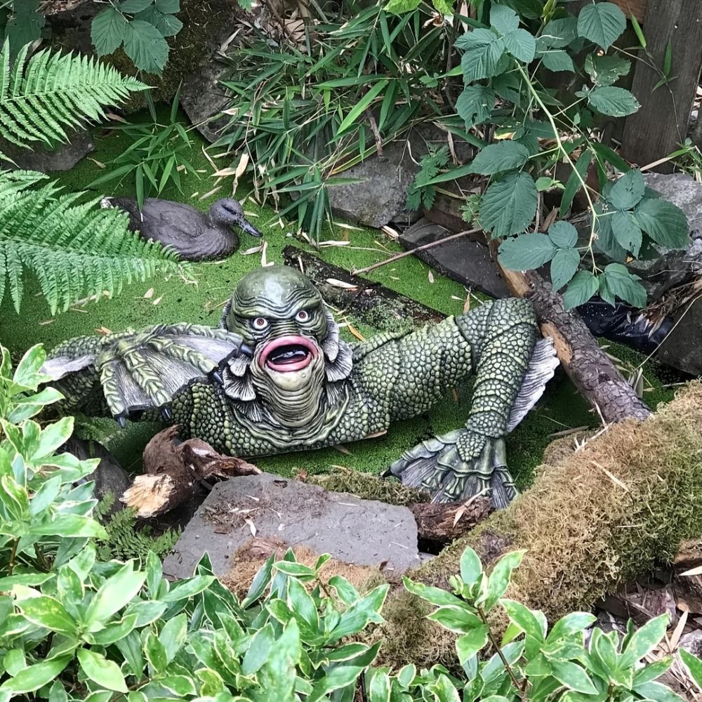 dropship 1pc Ancient Tomb Creature Lizard Man - Pure Latex, Awesome Texture - Perfect for Halloween Room Decor, Outdoor & Indoor Decoration