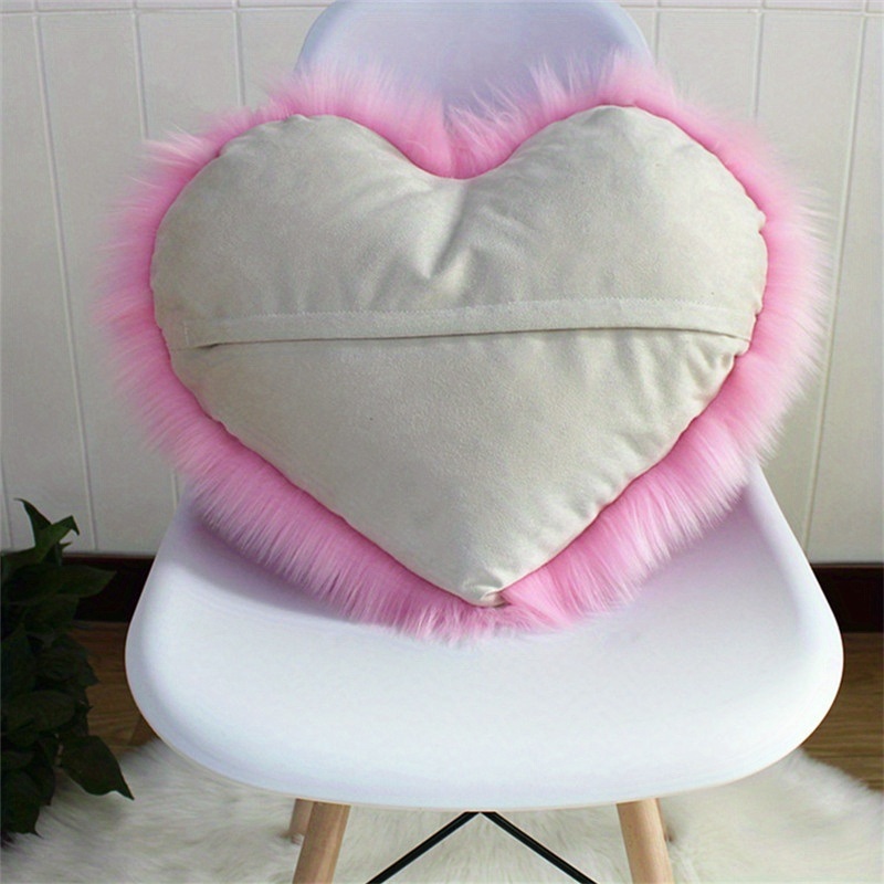 dropship 1pc Love Heart Plush Pillow - Soft and Cozy Indoor Sofa Chair Bed Cushion for Home Decoration - Removable and Machine Washable