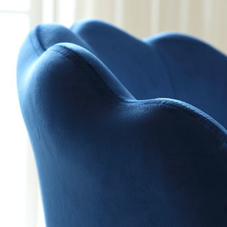dropship Vanbow.Velvet Wooden foot casual lotus chair with waist pillow(BLUE)