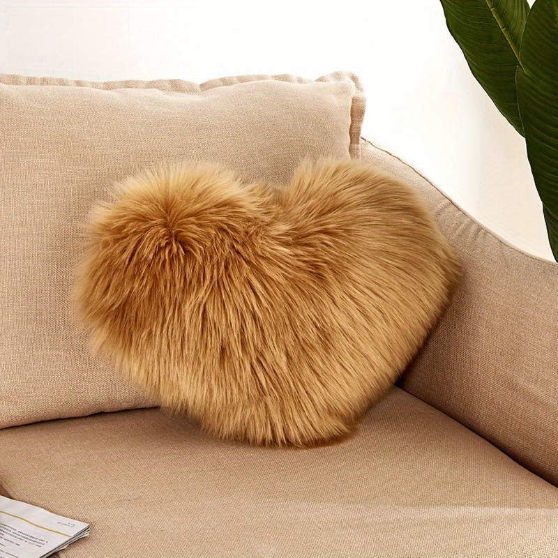 dropship 1pc Love Heart Plush Pillow - Soft and Cozy Indoor Sofa Chair Bed Cushion for Home Decoration - Removable and Machine Washable