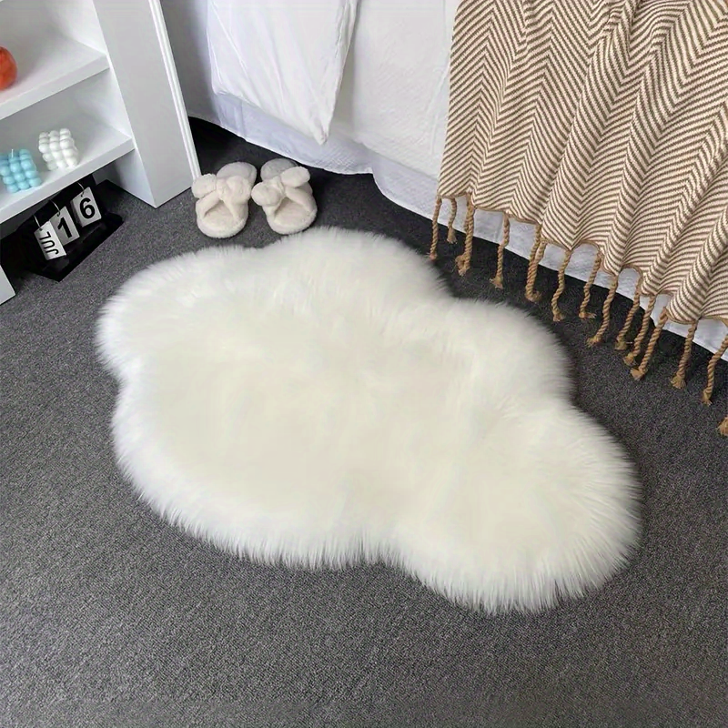 dropship 1pc, Fluffy Cloud Plush Rug - Soft Faux Fur Bedroom Decoration, Machine Washable, Funny Doormat, Nursery Decor, Throw Rugs for Home Decor
