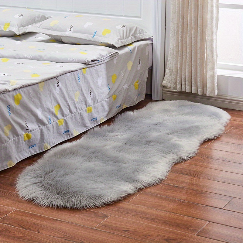 dropship 1pc, Wool Carpet Long Fur Carpet Indoor Bedroom Floor Mat 23.62*70.87inch Ripped Shape Acrylic 80% Polyester 20% Suede Fleece Bottom Long Fur Carpet